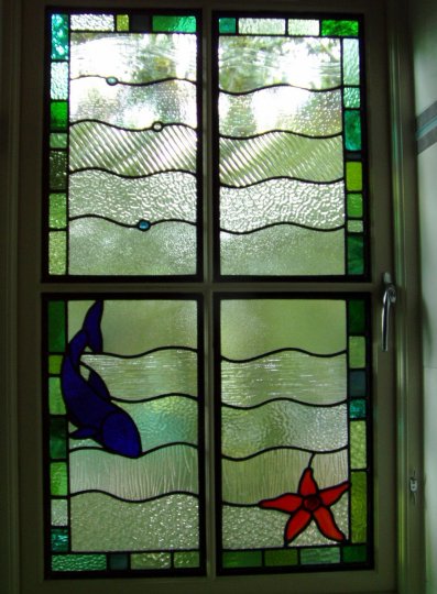 photograph of wfishandstarfish